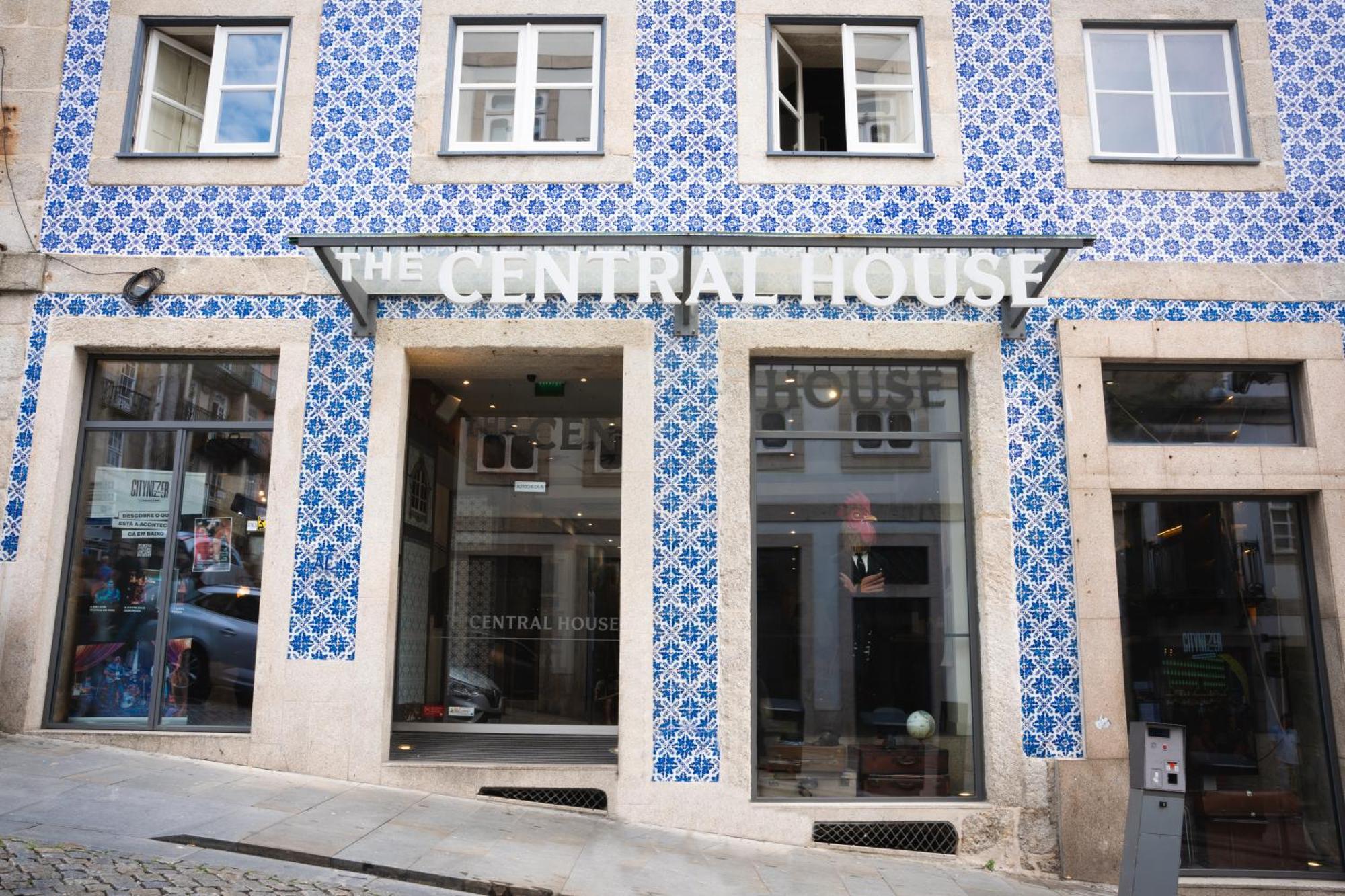 The Central House Porto Ribeira — Photos 1